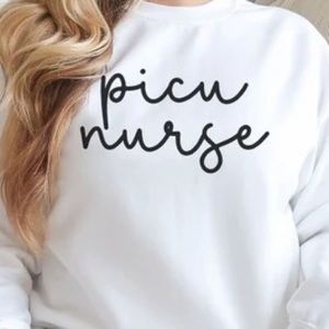 - - CUTE Nurse 🥰 Women's crewneck